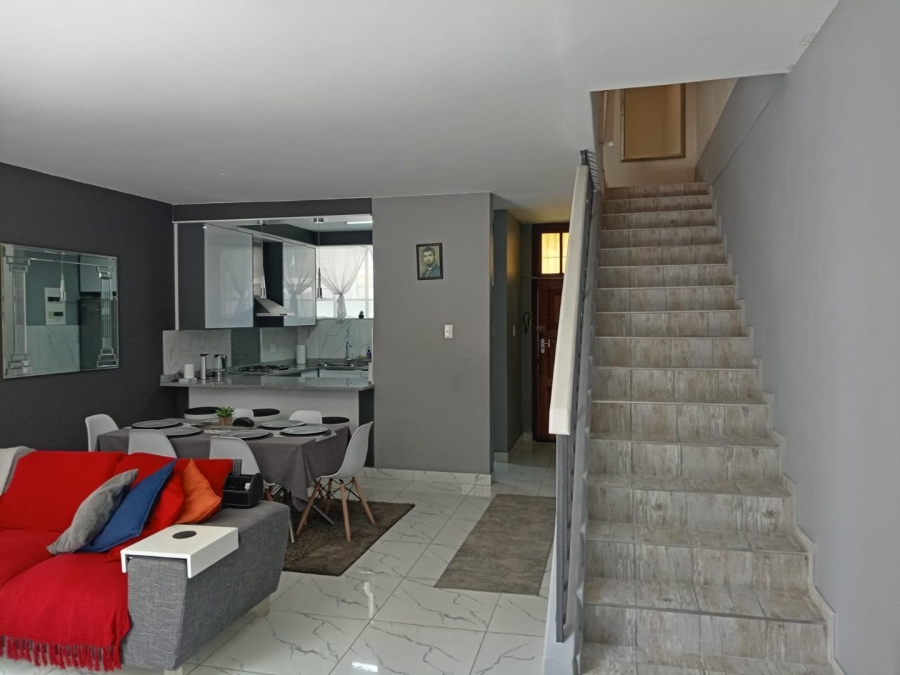 1 Bedroom Property for Sale in Bedford Gardens Gauteng