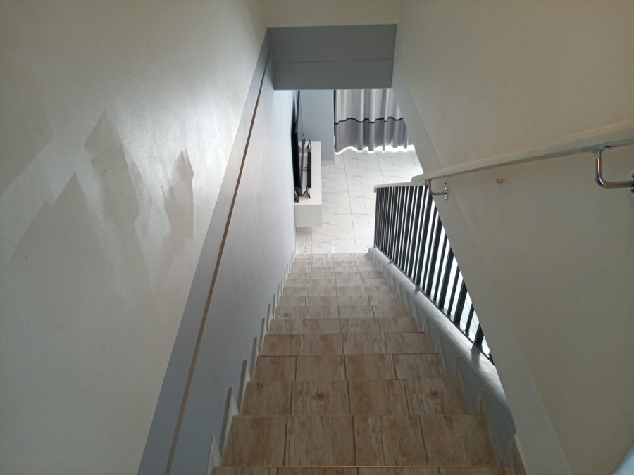 1 Bedroom Property for Sale in Bedford Gardens Gauteng