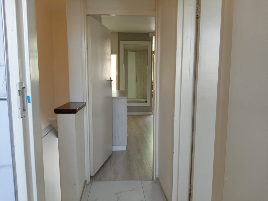 1 Bedroom Property for Sale in Bedford Gardens Gauteng