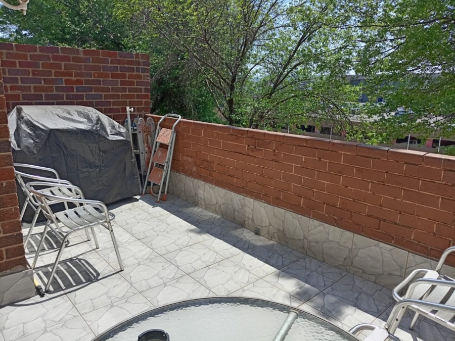 1 Bedroom Property for Sale in Bedford Gardens Gauteng