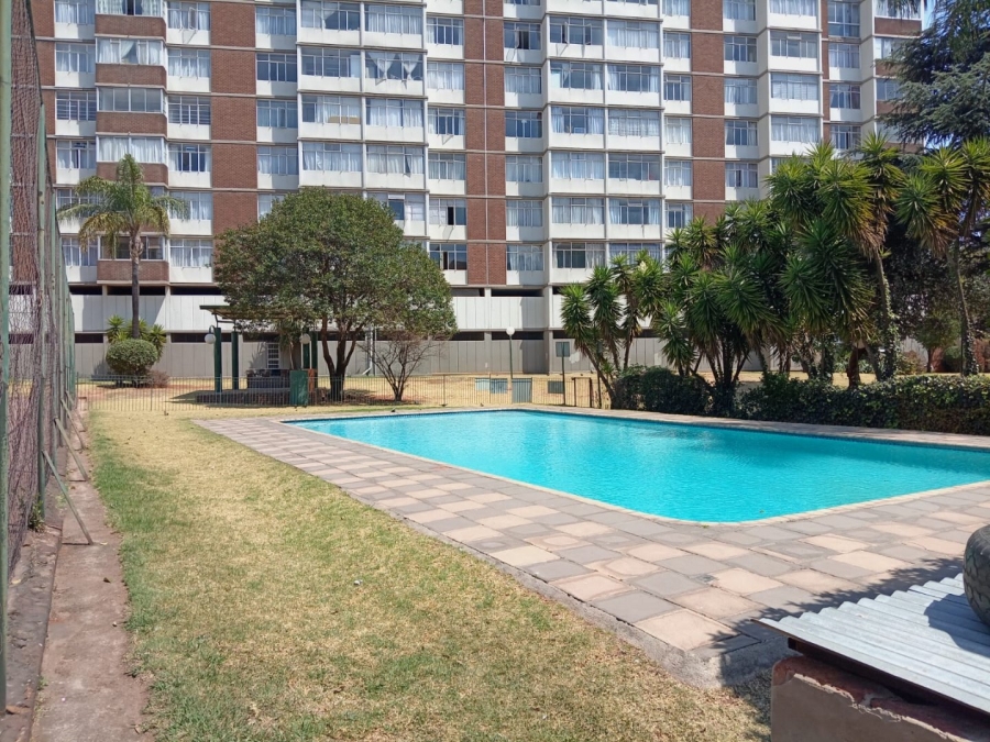 1 Bedroom Property for Sale in Bedford Gardens Gauteng