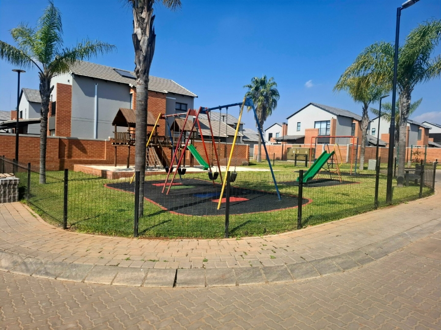 To Let 2 Bedroom Property for Rent in Montana Gauteng