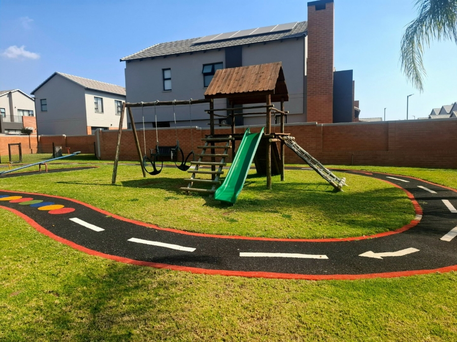 To Let 2 Bedroom Property for Rent in Montana Gauteng