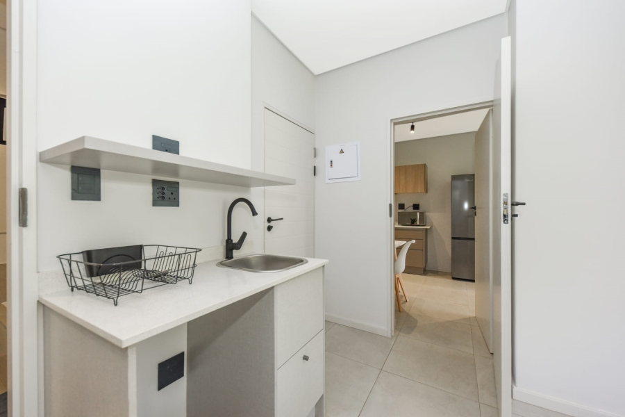 1 Bedroom Property for Sale in Waverley Gauteng