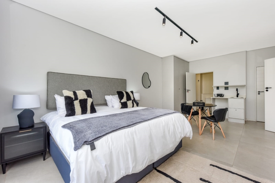 1 Bedroom Property for Sale in Waverley Gauteng