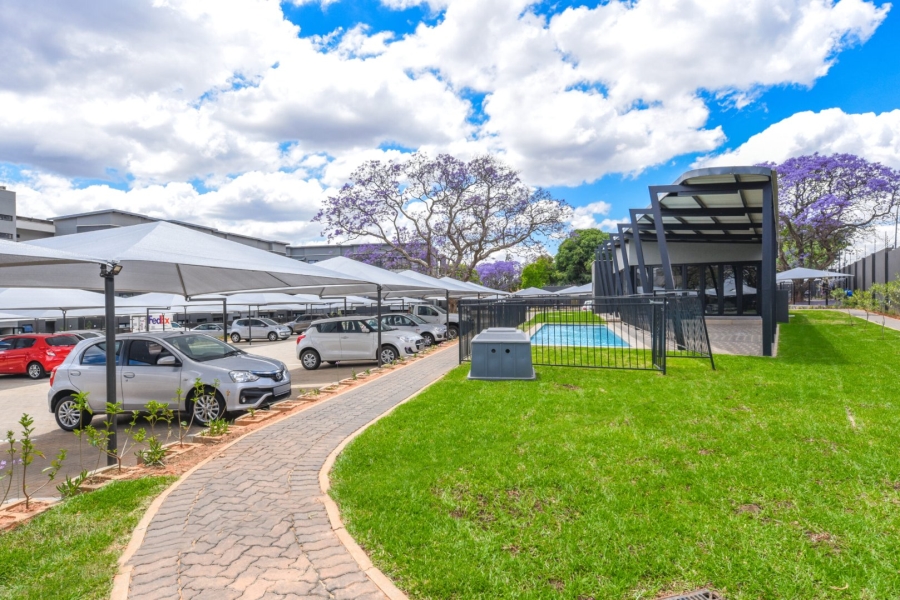 1 Bedroom Property for Sale in Waverley Gauteng