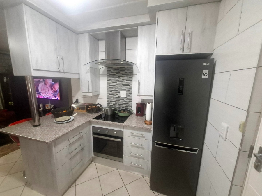 To Let 3 Bedroom Property for Rent in The Orchards Gauteng