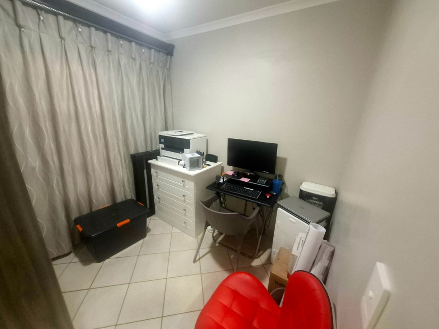 To Let 3 Bedroom Property for Rent in The Orchards Gauteng