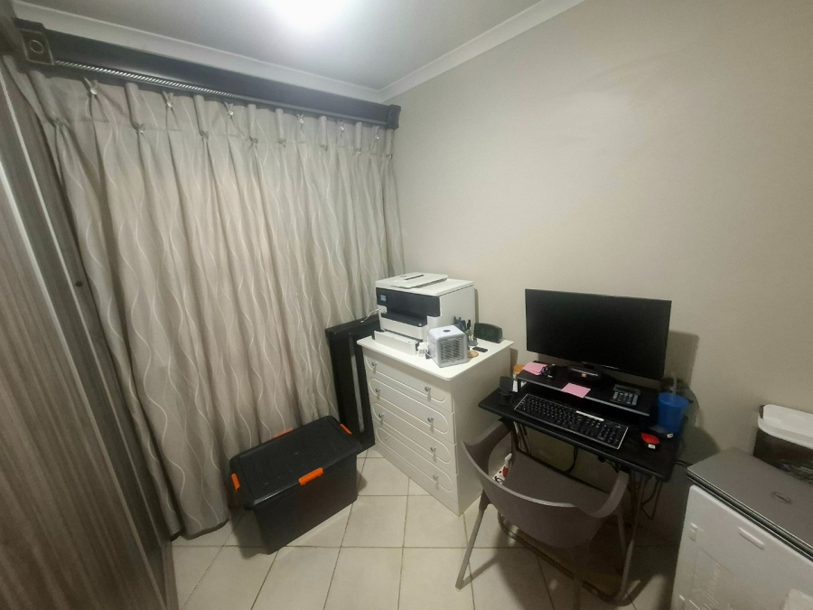 To Let 3 Bedroom Property for Rent in The Orchards Gauteng