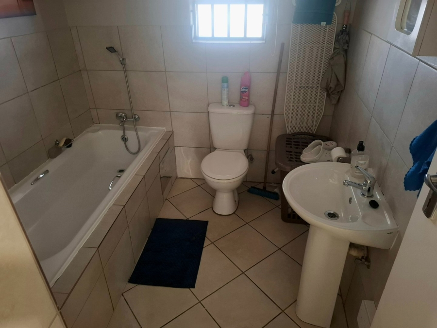 To Let 3 Bedroom Property for Rent in The Orchards Gauteng