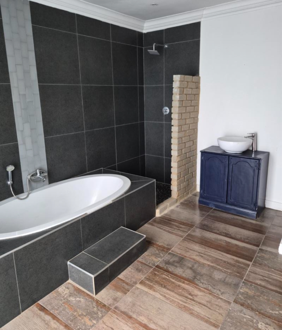 To Let 3 Bedroom Property for Rent in North Riding Gauteng