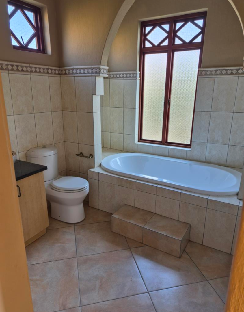 To Let 4 Bedroom Property for Rent in North Riding Gauteng