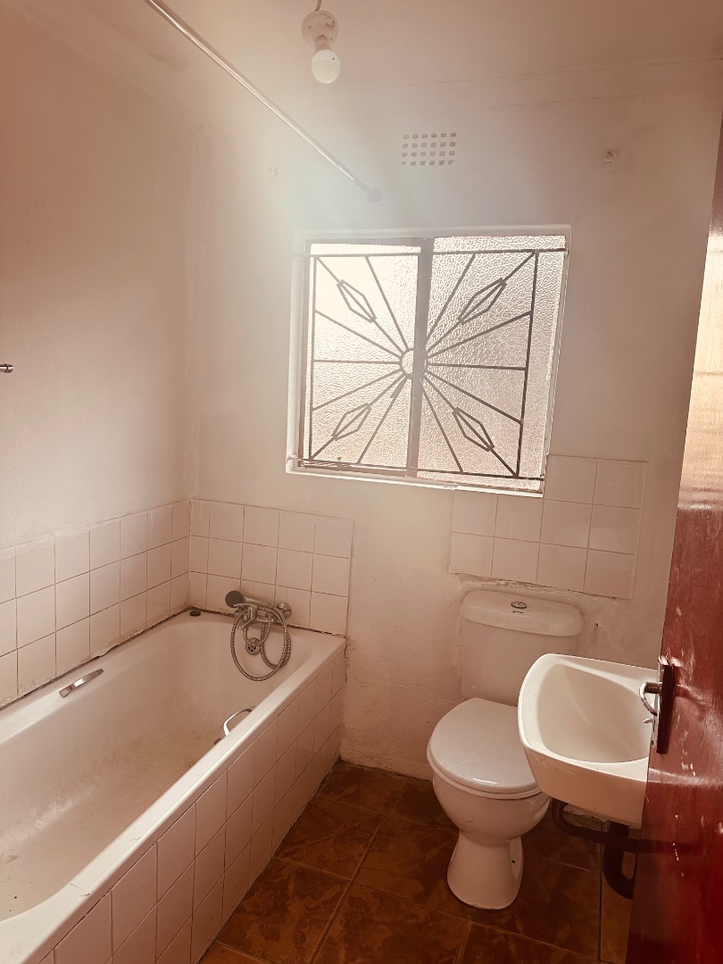 To Let 1 Bedroom Property for Rent in Naturena Gauteng