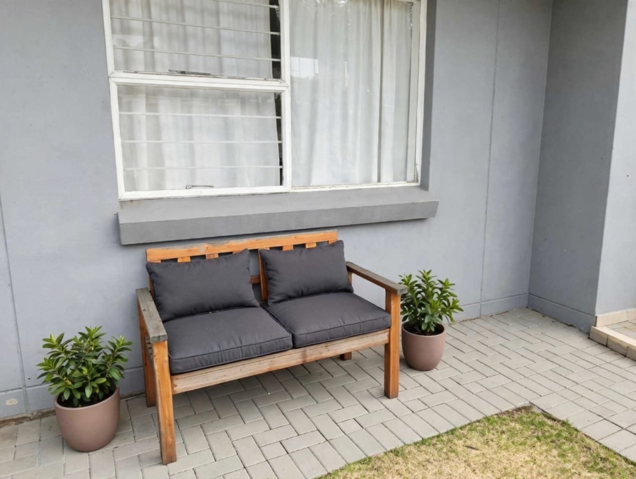 2 Bedroom Property for Sale in Bardene Gauteng