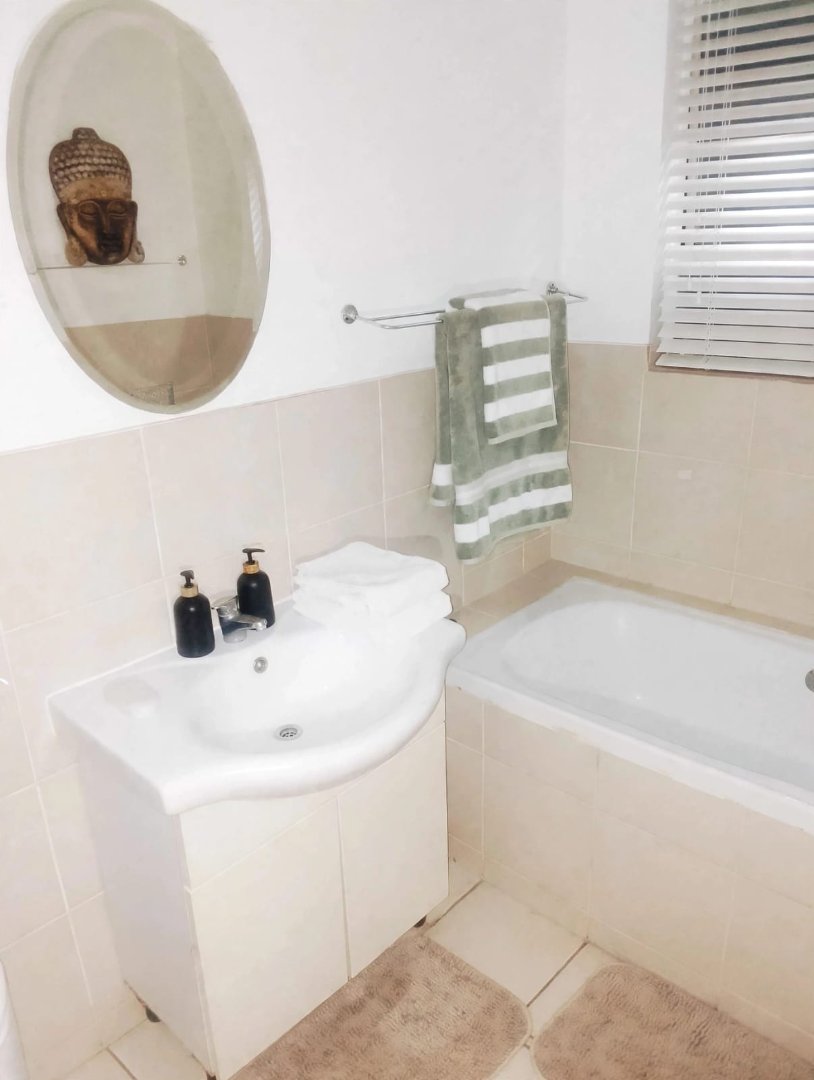 2 Bedroom Property for Sale in Bardene Gauteng