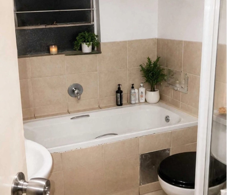 2 Bedroom Property for Sale in Bardene Gauteng