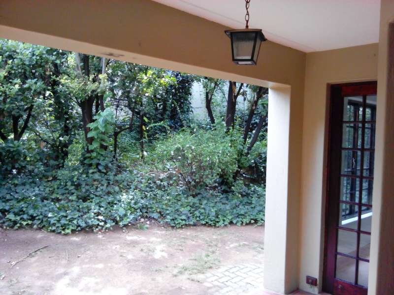 2 Bedroom Property for Sale in Benmore Gardens Gauteng