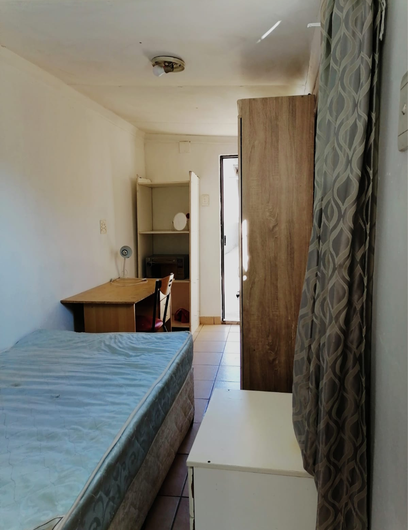 6 Bedroom Property for Sale in Brixton Gauteng
