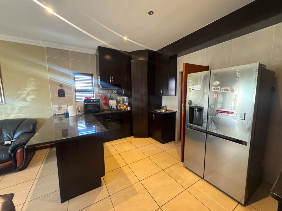 4 Bedroom Property for Sale in Thatchfield Estate Gauteng