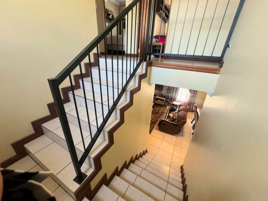 4 Bedroom Property for Sale in Thatchfield Estate Gauteng