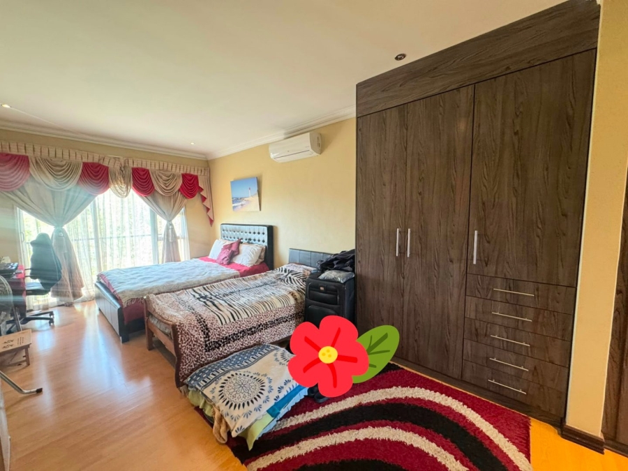4 Bedroom Property for Sale in Thatchfield Estate Gauteng