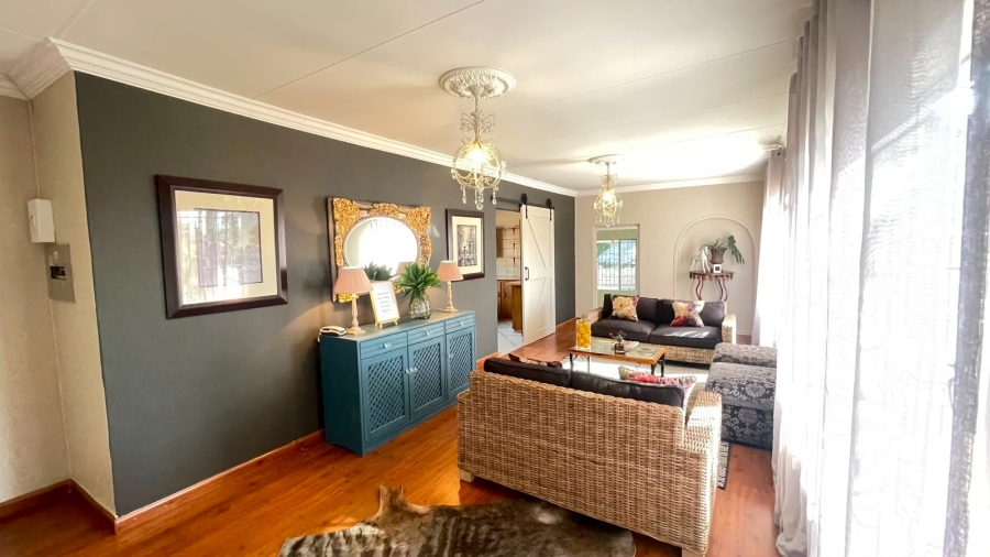 6 Bedroom Property for Sale in The Reeds Gauteng