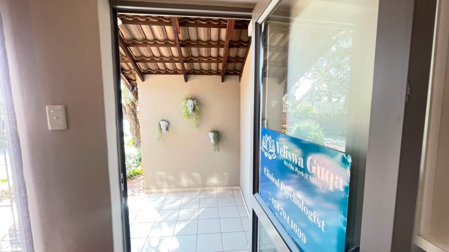 6 Bedroom Property for Sale in The Reeds Gauteng