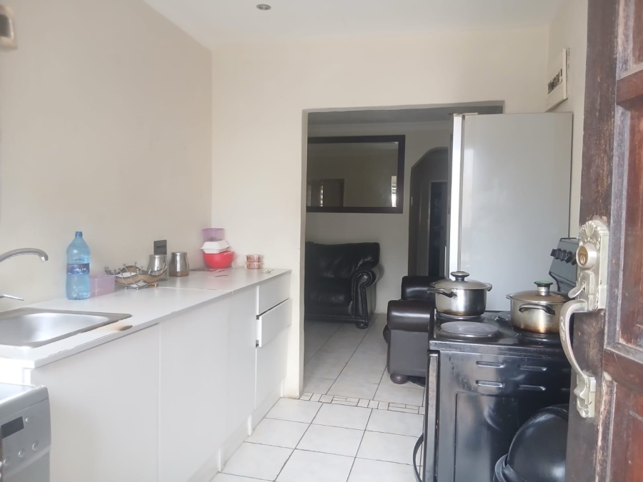 2 Bedroom Property for Sale in Meadowlands Gauteng