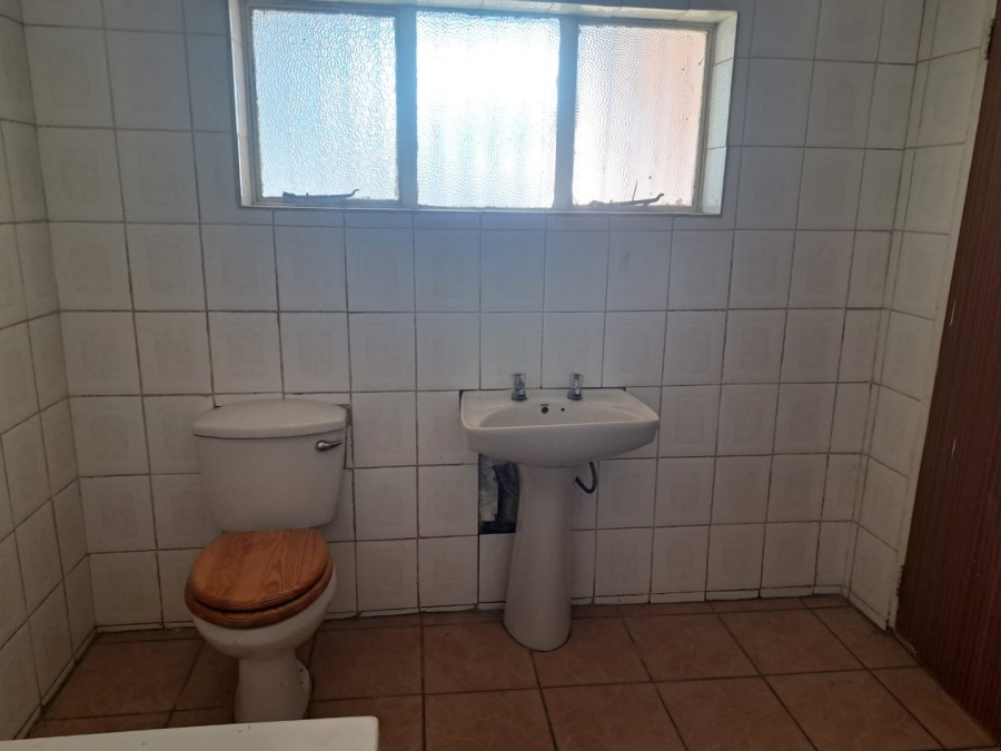7 Bedroom Property for Sale in Danville Gauteng
