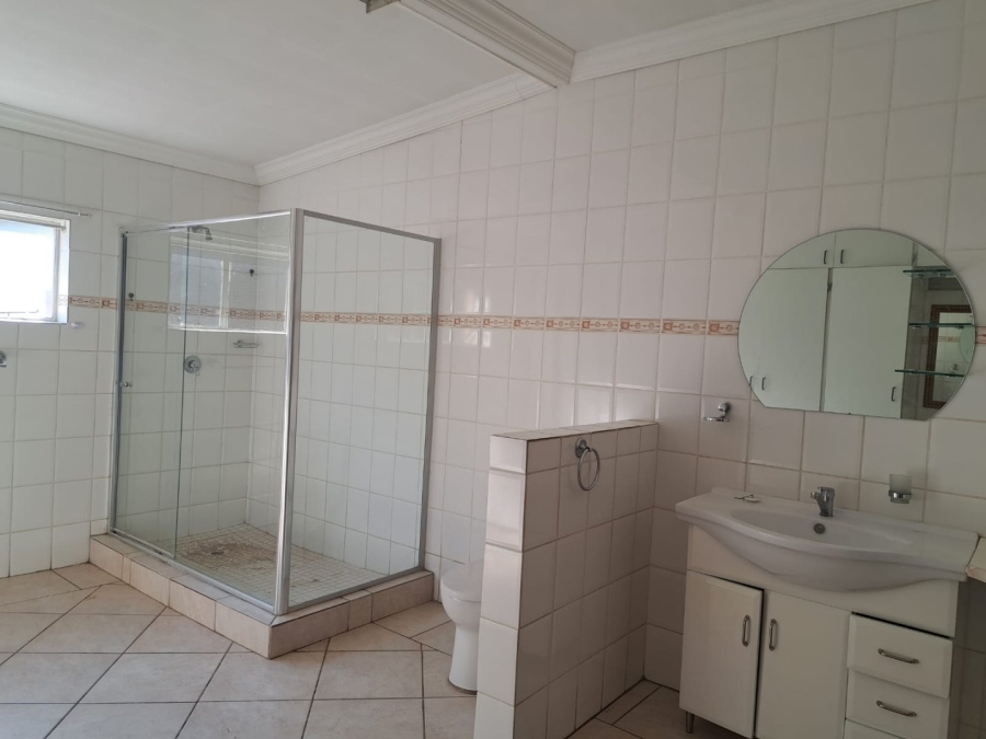 7 Bedroom Property for Sale in Danville Gauteng