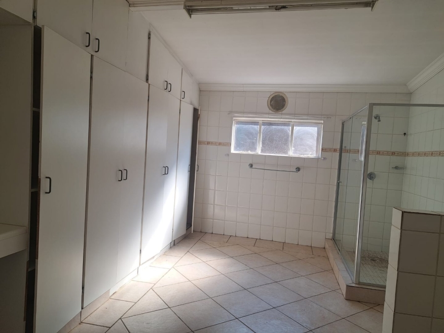 7 Bedroom Property for Sale in Danville Gauteng