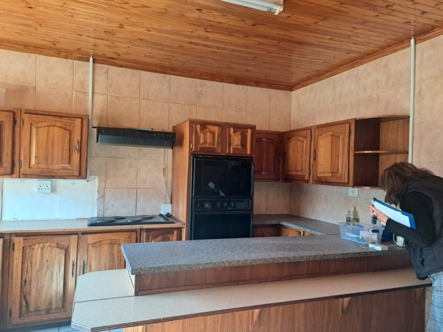 7 Bedroom Property for Sale in Danville Gauteng