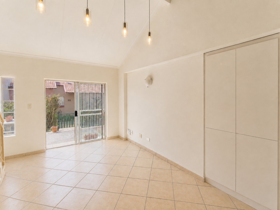 3 Bedroom Property for Sale in Illiondale Gauteng