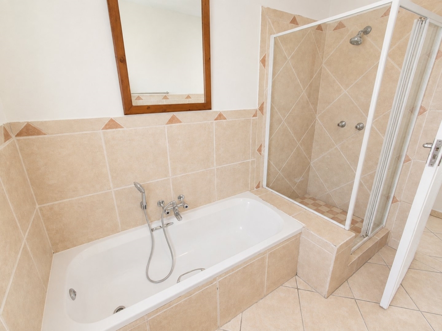 3 Bedroom Property for Sale in Illiondale Gauteng