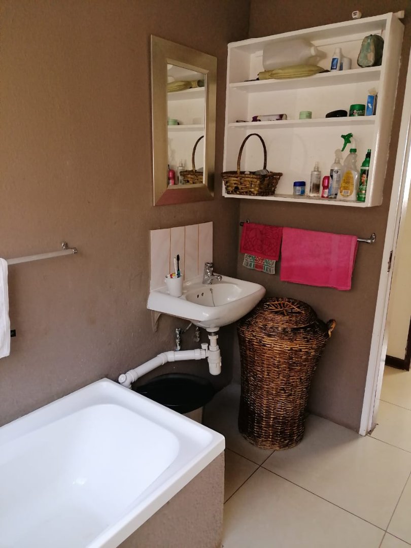 2 Bedroom Property for Sale in East Field Gauteng