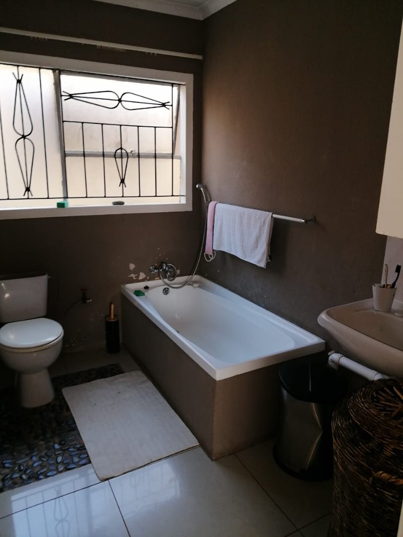 2 Bedroom Property for Sale in East Field Gauteng