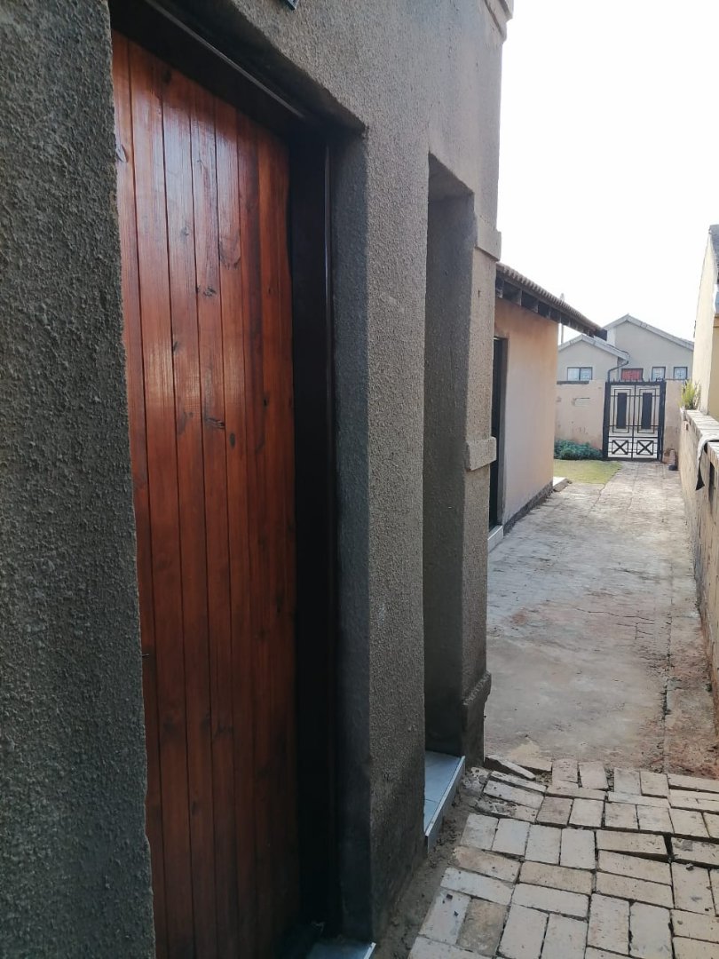 2 Bedroom Property for Sale in East Field Gauteng