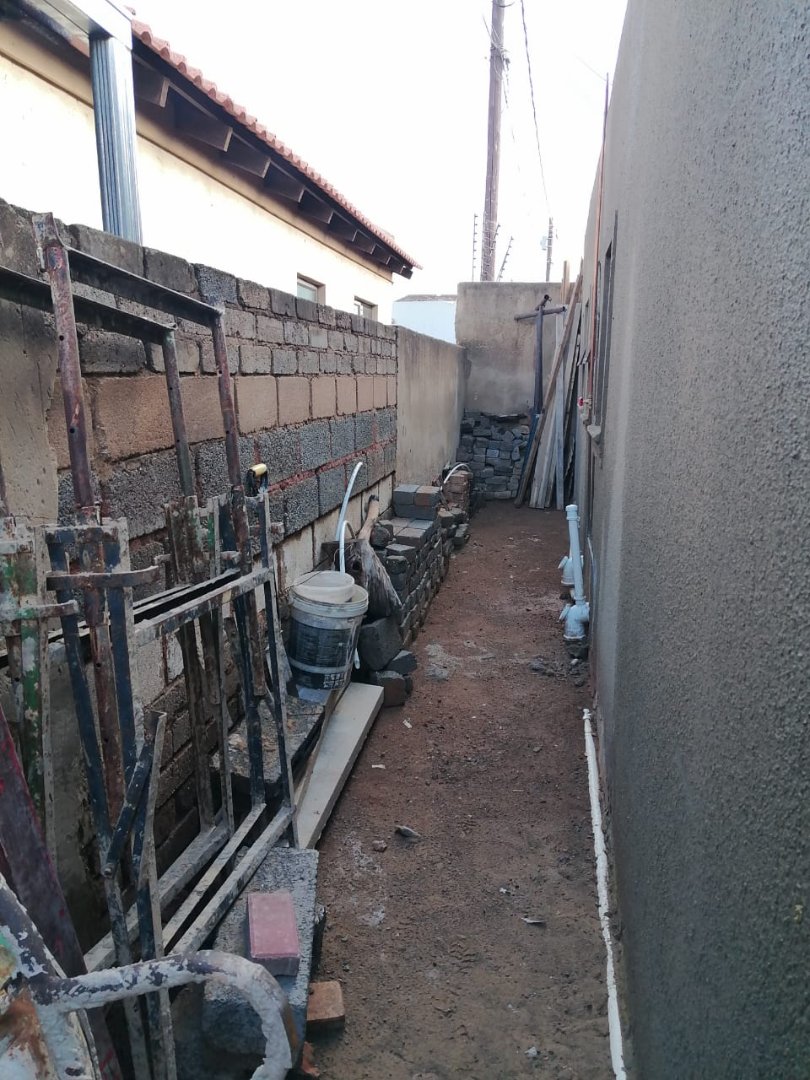 2 Bedroom Property for Sale in East Field Gauteng
