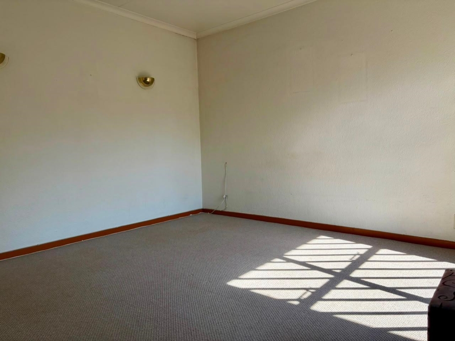 To Let 3 Bedroom Property for Rent in Bassonia Gauteng