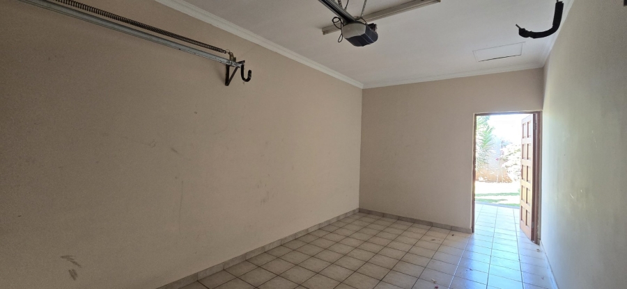 3 Bedroom Property for Sale in Sinoville Gauteng