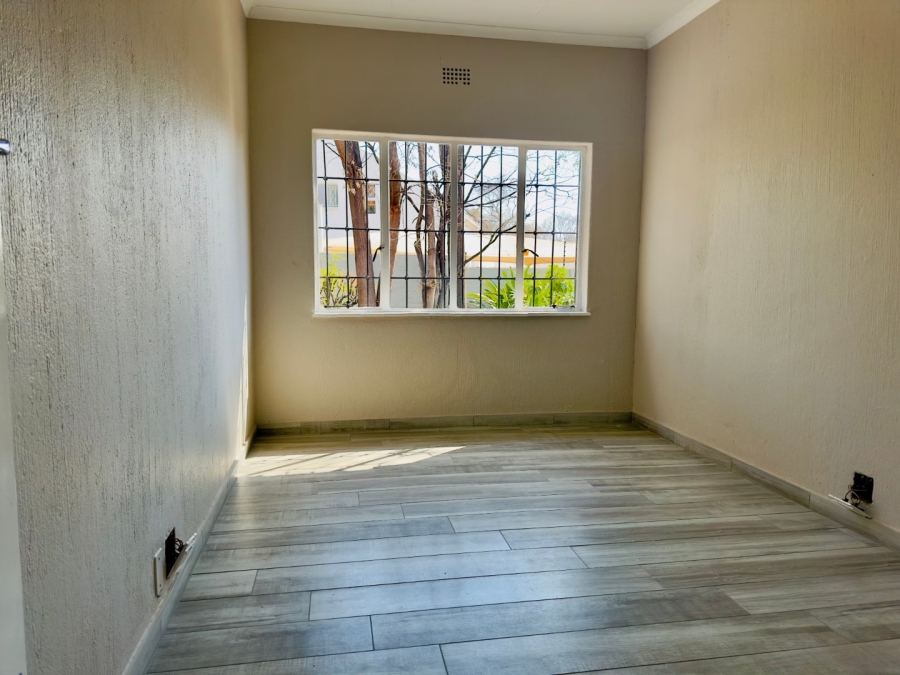 To Let Commercial Property for Rent in Lyndhurst Gauteng