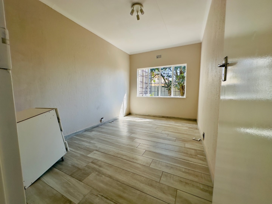 To Let Commercial Property for Rent in Lyndhurst Gauteng