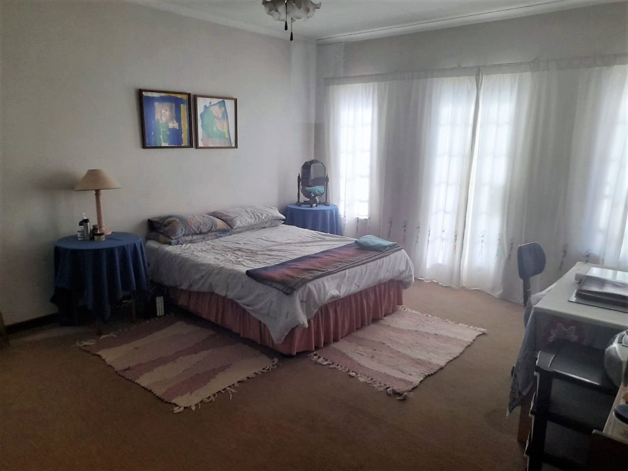 To Let 3 Bedroom Property for Rent in Glenvista Gauteng