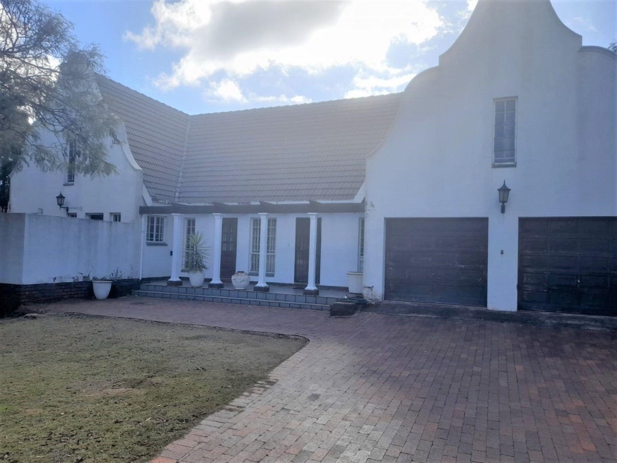 To Let 3 Bedroom Property for Rent in Glenvista Gauteng