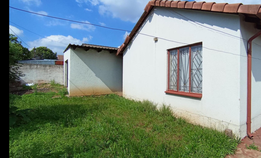 3 Bedroom Property for Sale in Lotus Gardens Gauteng