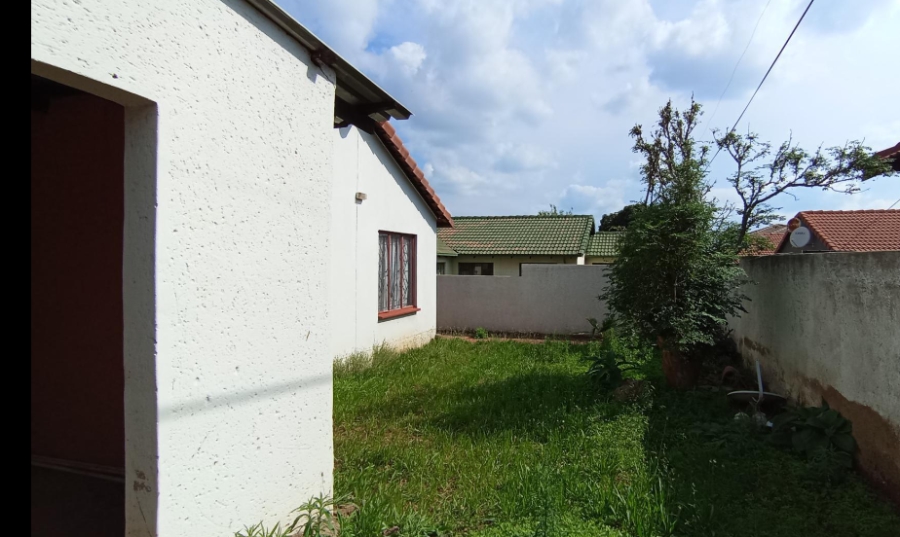 3 Bedroom Property for Sale in Lotus Gardens Gauteng
