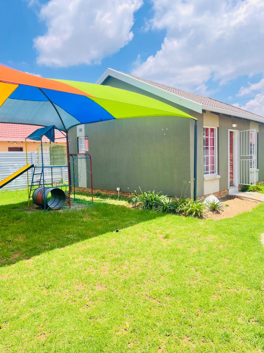 2 Bedroom Property for Sale in Savanna City Gauteng