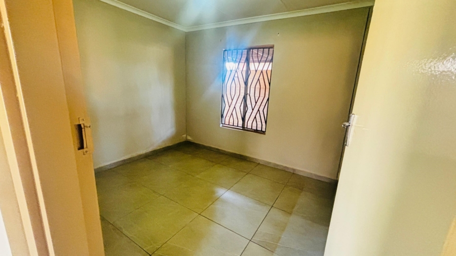 2 Bedroom Property for Sale in Savanna City Gauteng
