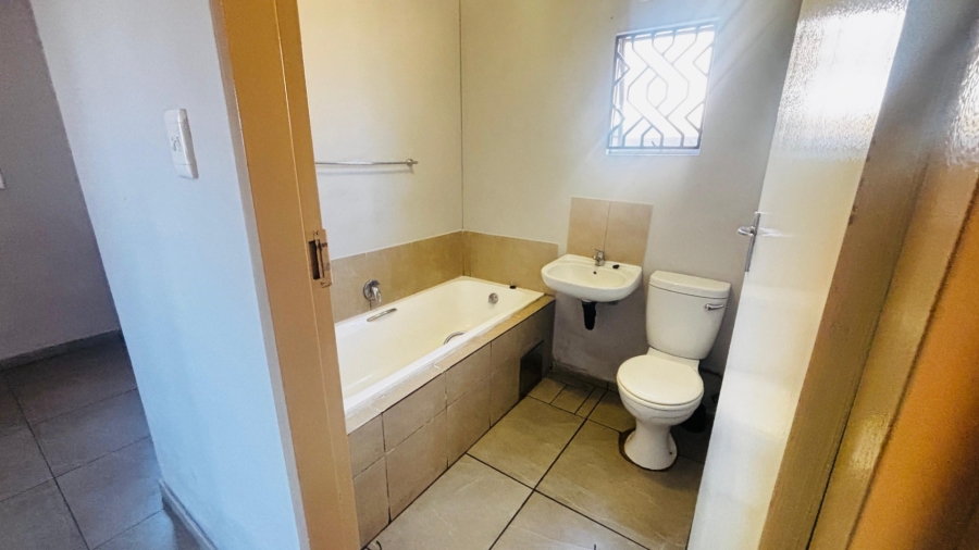 2 Bedroom Property for Sale in Savanna City Gauteng
