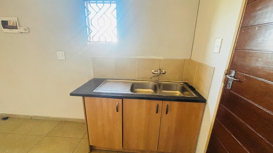 2 Bedroom Property for Sale in Savanna City Gauteng